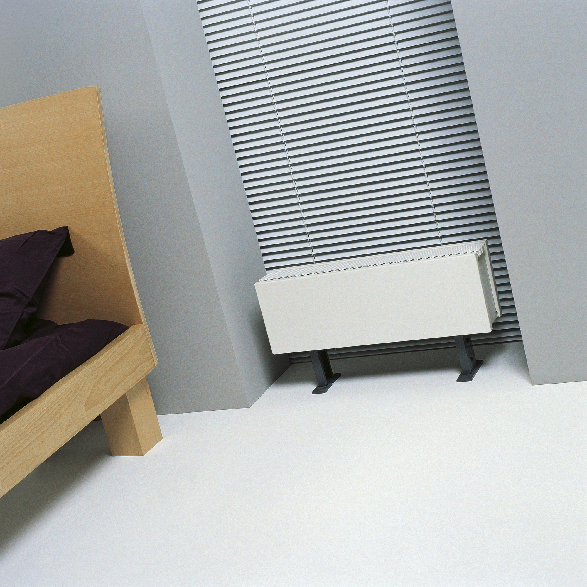 Linea Plus Freestanding